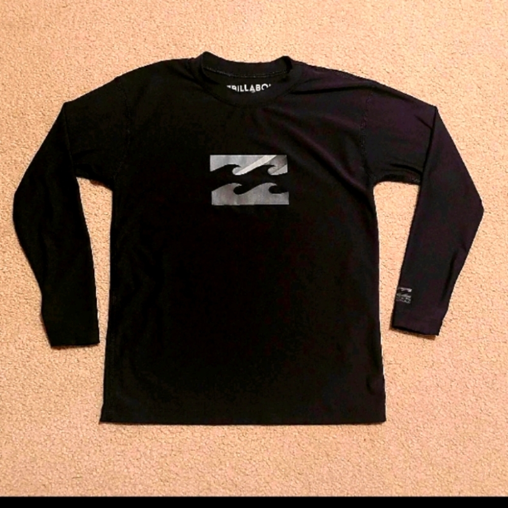 Billabong long sleeve rashguard, size 4.